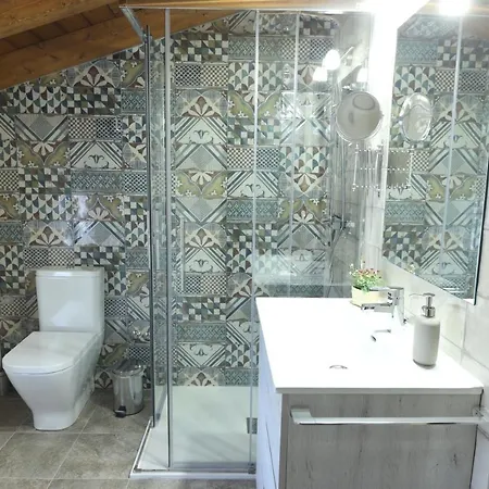 Tatil Evi Casa Rural El Nido De La Abubilla 3 Estrellas Zuzones
